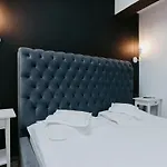 Fullton Готель