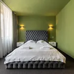 Fullton Hotel