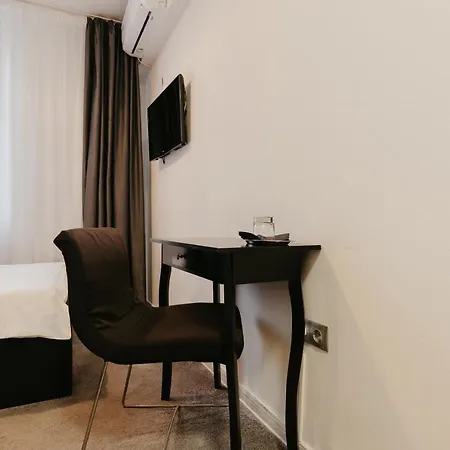 Fullton Hotel